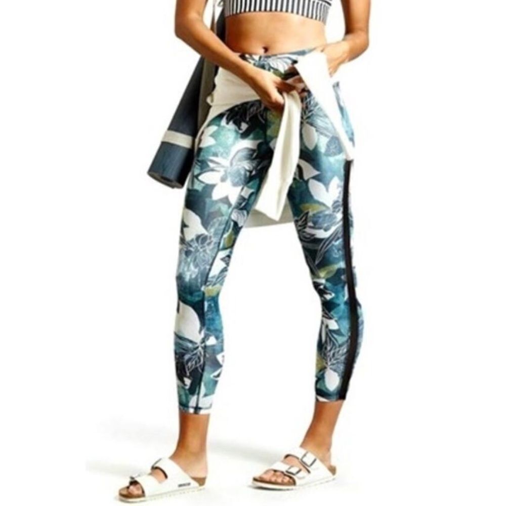 NWT Athleta Leafy Floral High Rise Tropical Mesh Chaturanga 7/8 Leggings XS - Picture 2 of 16